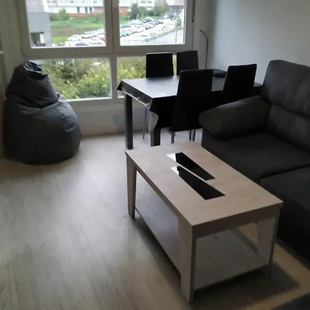 Traviesas Proximo A La Playa Facil Aparcamiento. 8 Huespedes.