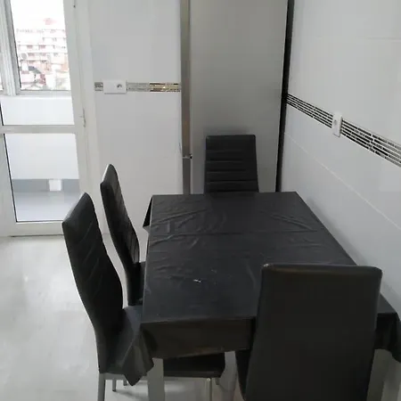 Apartment Traviesas Proximo A La Playa Facil Aparcamiento. 8 Huespedes. *